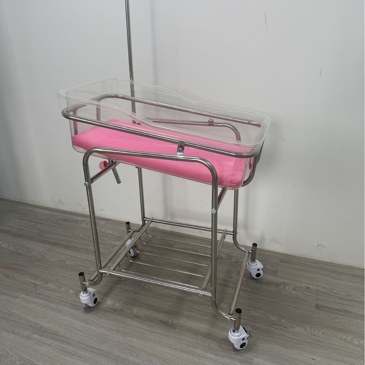 ステンレス製ベビーベッドトロリー、角度調節可能、吐き戻し防止 - Baby Nursery Cart のレビューと価格