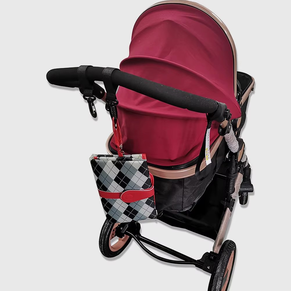 8個入りベビーカーフック回転式吊り下げクリップ、保育園用おむ - Baby Nursery Cart のレビューと価格