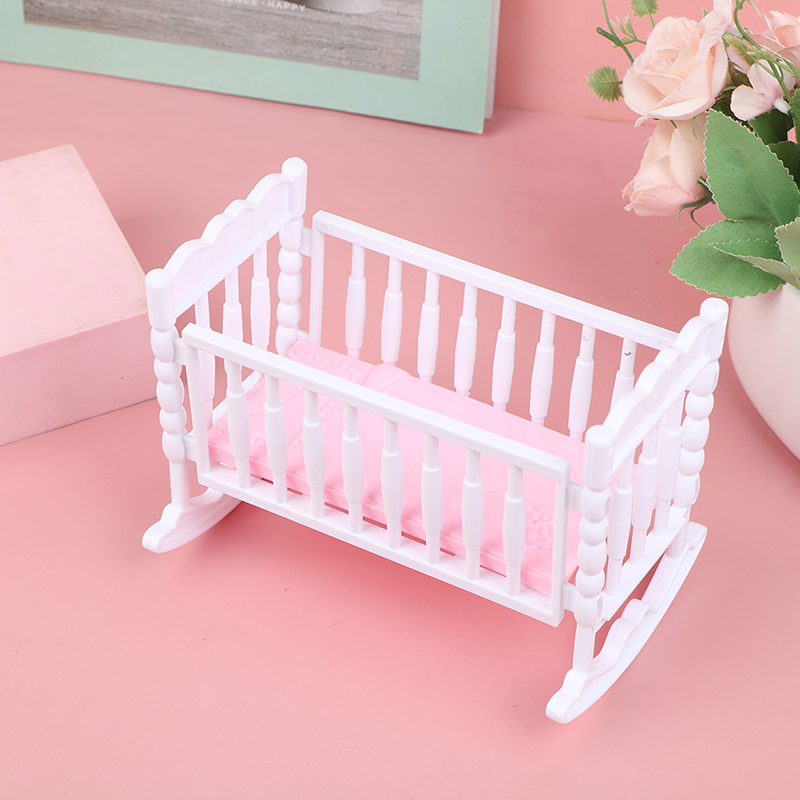 ミニベビーシェイカーガラガラおもちゃピンクホワイトドールハウ - Baby Nursery Pink のレビューと価格
