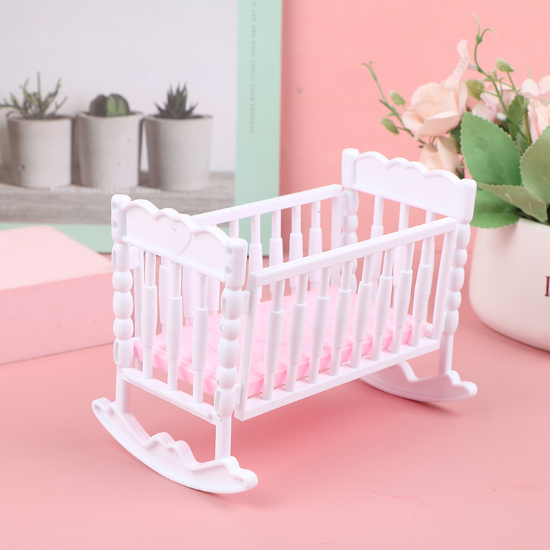 ミニベビーシェイカーガラガラおもちゃピンクホワイトドールハウ - Baby Nursery Pink のレビューと価格