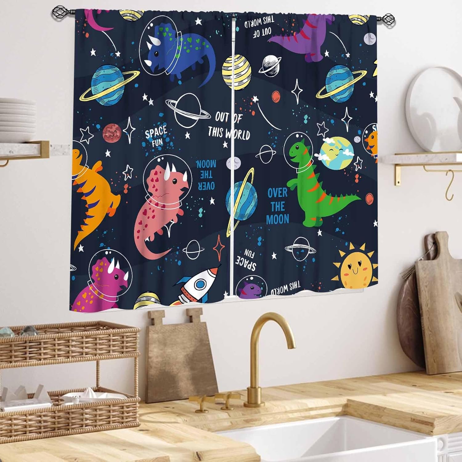 恐竜カーテン 子供部屋用、漫画の動物恐竜宇宙惑星宇宙飛行士テ - Baby Nursery Animal Theme のレビューと価格